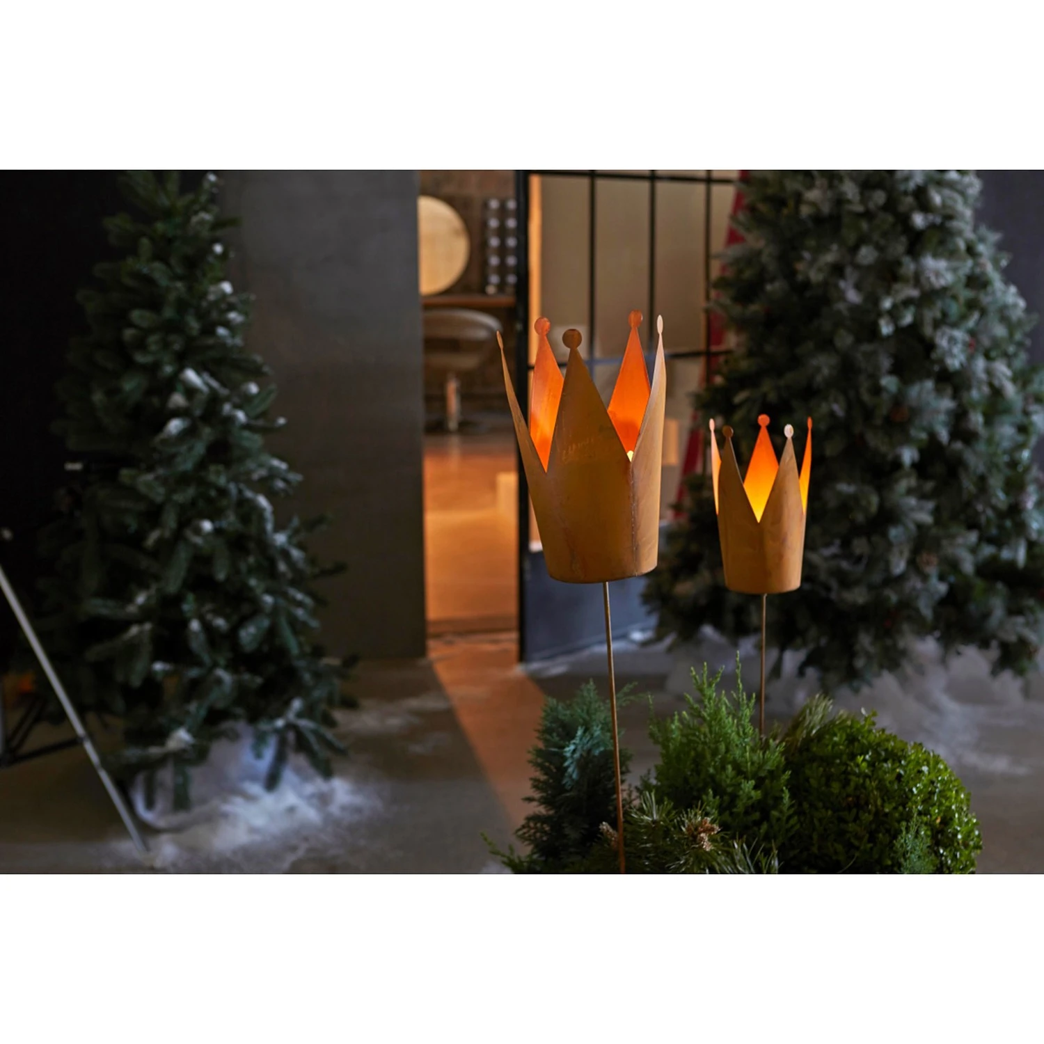 Twentyfour Gartenstecker Krone (2-teilig) - Metall / Papier - Rost 4 Twentyfour Gartenstecker Krone (2-teilig) - Metall / Papier - Rost – Bild 2