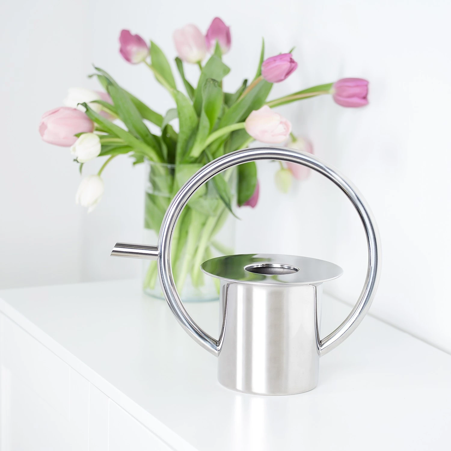 Umbra Gießkanne Quench - Edelstahl - Stainless Steel - 26,035cm x 24,892cm x 15,24cm 12 Umbra Gießkanne Quench - Edelstahl - Stainless Steel - 26,035cm x 24,892cm x 15,24cm – Bild 10