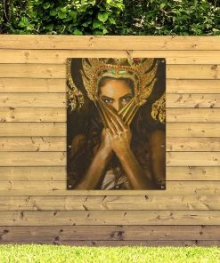 MuchoWow Outdoor-Poster 90x120 Frau - Gold - -Gartenaccessoires Verkäufe 2022 9f7c1625162349aa8abb4261208665b8