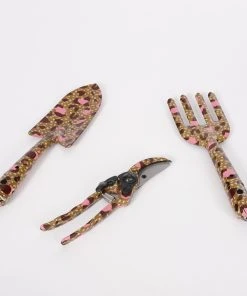 Mica Decorations Gartengeräte (3-teilig) - Grün 11 Mica Decorations Gartengeräte (3-teilig) - Grün -Gartenaccessoires Verkäufe 2022 ca1b2d9350d84a74b39122c2034ada26 scaled