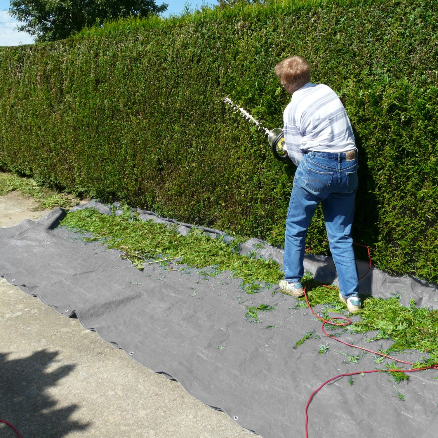 ECD Germany Abdeckplane mit Ösen 3x5 m 180g/m² Grau - Grau - Höhe: 5 cm 5 ECD Germany Abdeckplane mit Ösen 3x5 m 180g/m² Grau - Grau - Höhe: 5 cm – Bild 3